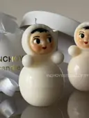 Миниатюра Неваляшка в белом в подарочной коробке  1