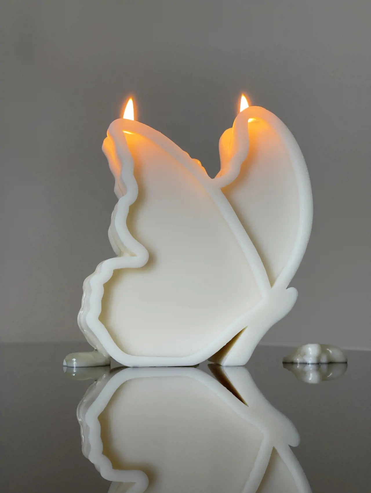 Butterfly candle 